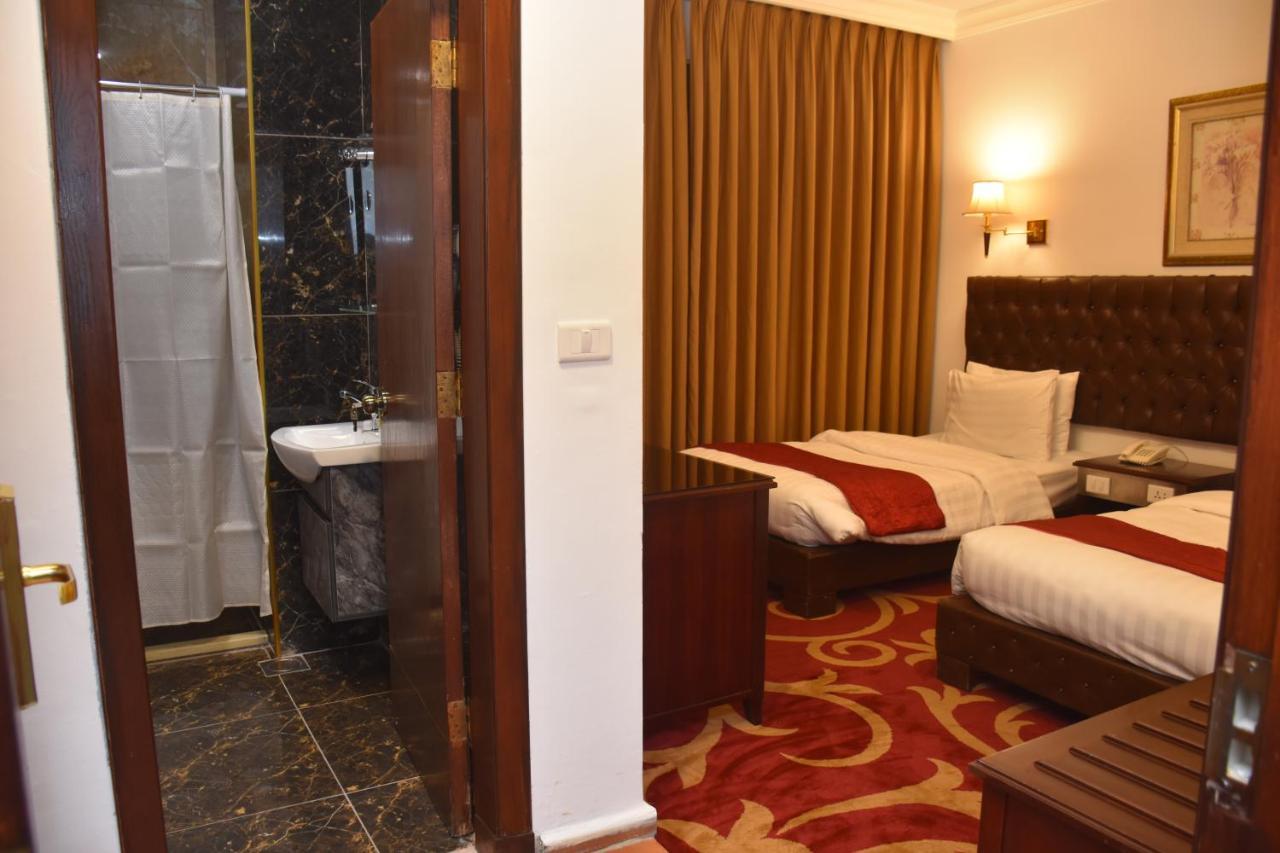 Madison Hotel Amman Exterior photo
