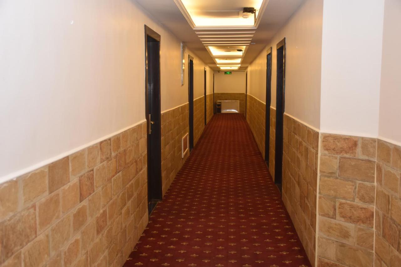 Madison Hotel Amman Exterior photo