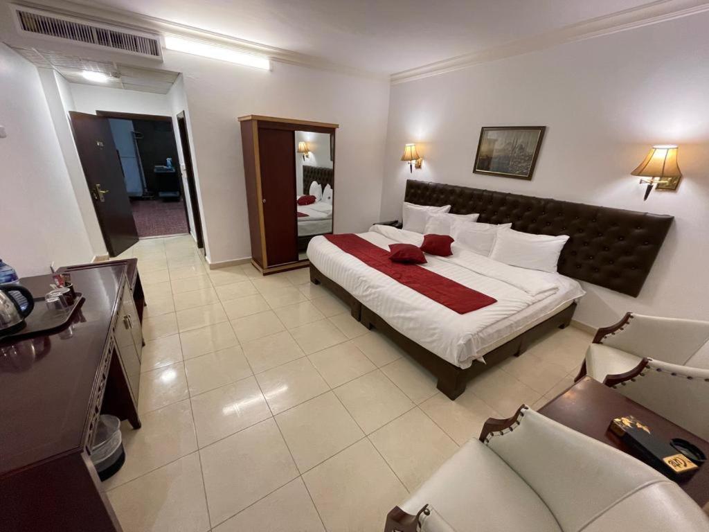 Madison Hotel Amman Exterior photo